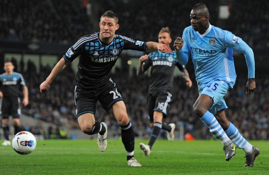 凭借他们的 凭借他们的